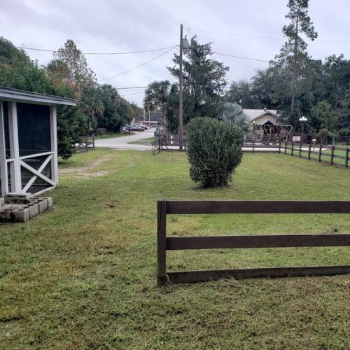 Landscaping in Victoria Park, FL