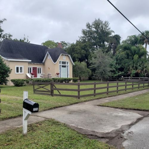 Landscaping in Victoria Park, FL